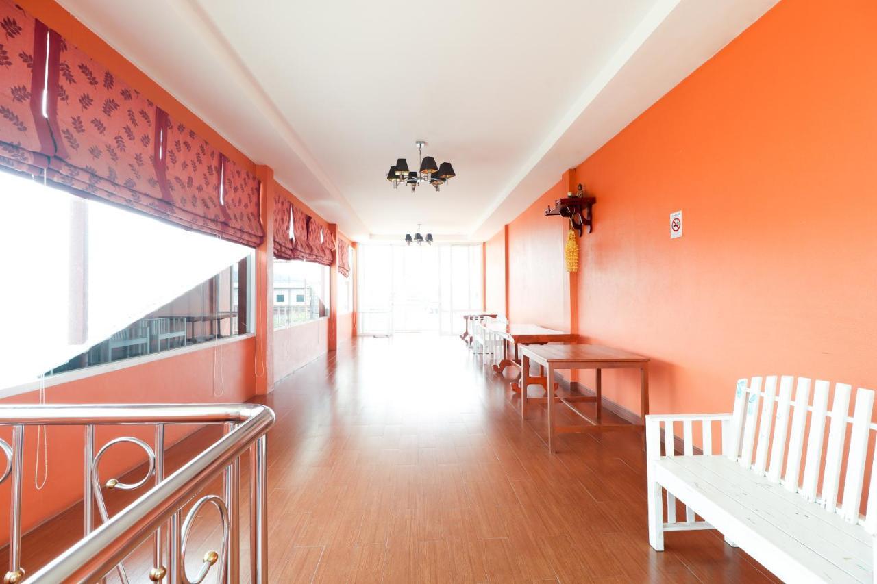OYO 359 Golden Nakara Place Chiang Saen Exteriör bild